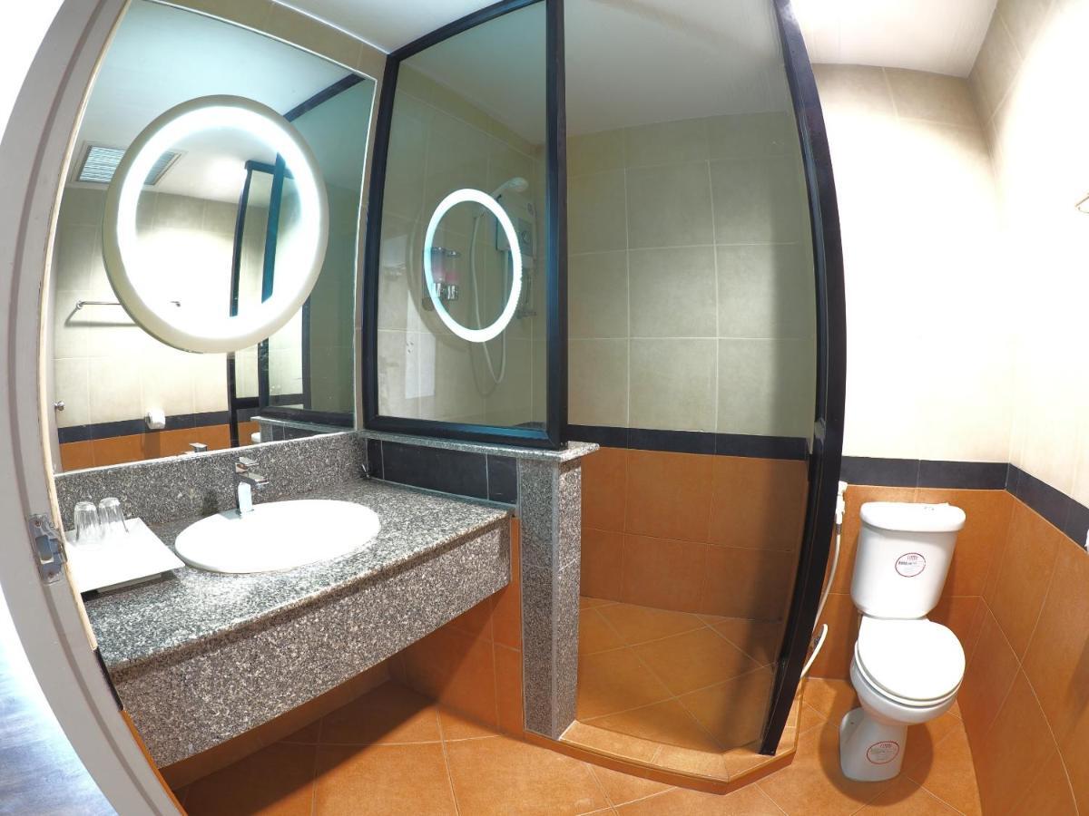 OYO 456 Nipa Garden Hotel Surat Thani Exterior foto